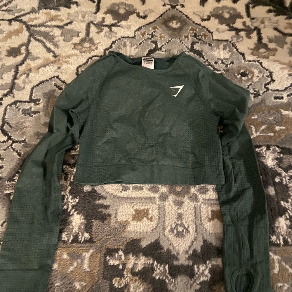 Gym shark long sleeved crops